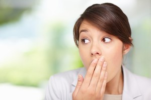 Εξάλειψη της δυσάρεστης μυρωδιάς από το στόμα
