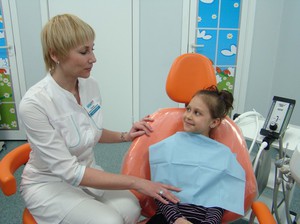 Η διαδικασία της ασημοποίησης των δοντιών στα παιδιά